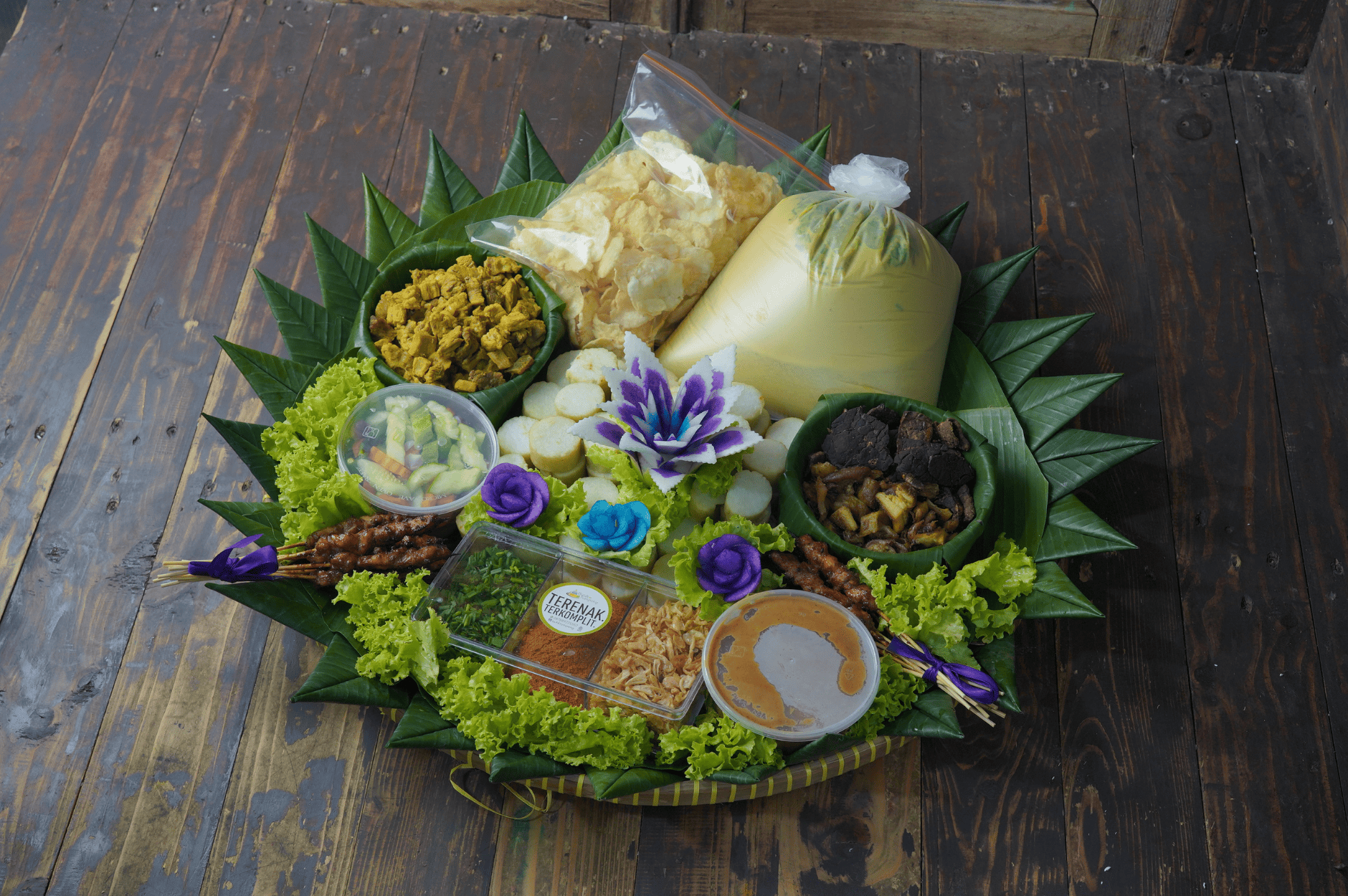 Empal Gentong (dengan gentong)